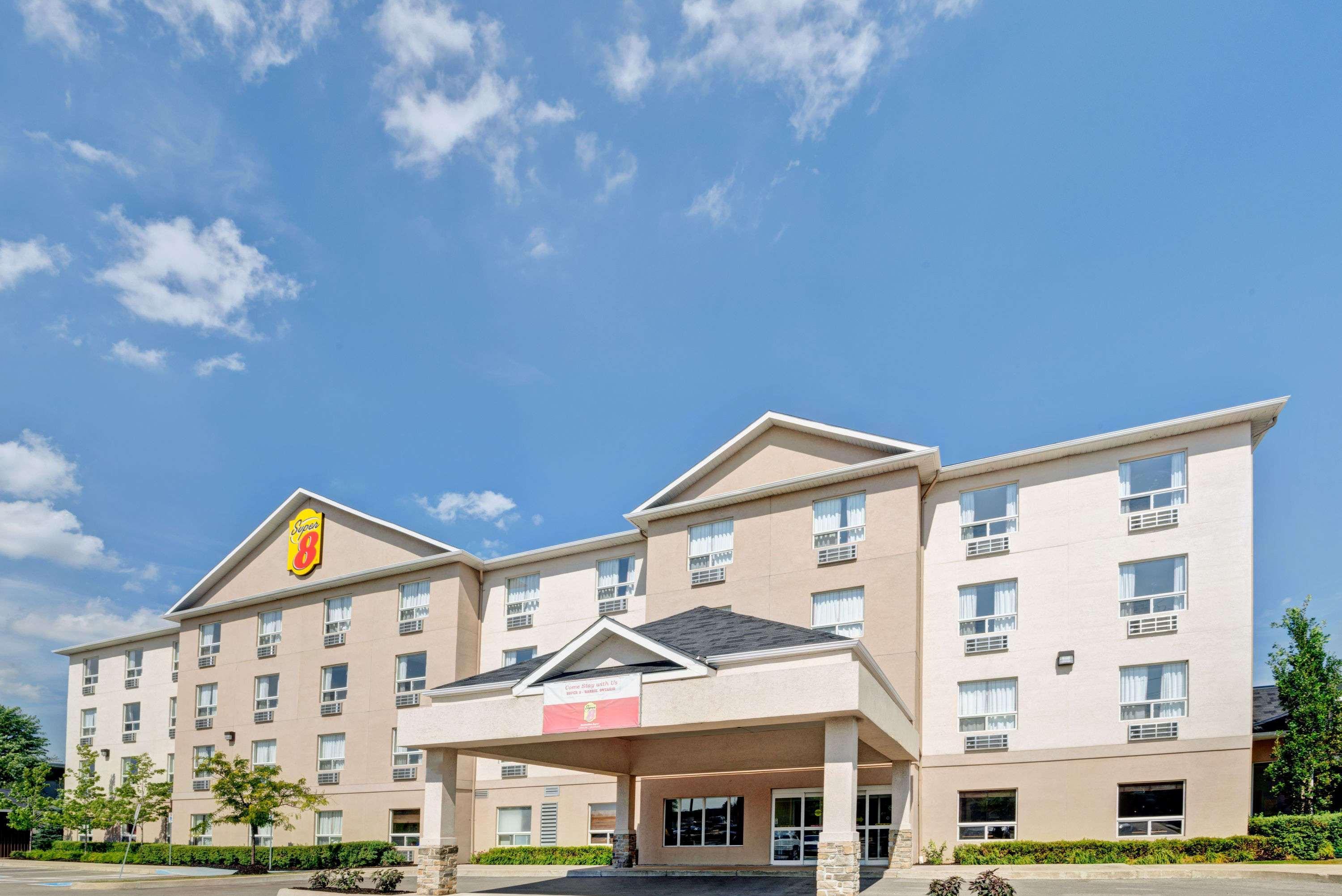 Super 8 By Wyndham Barrie South Hotel Kültér fotó