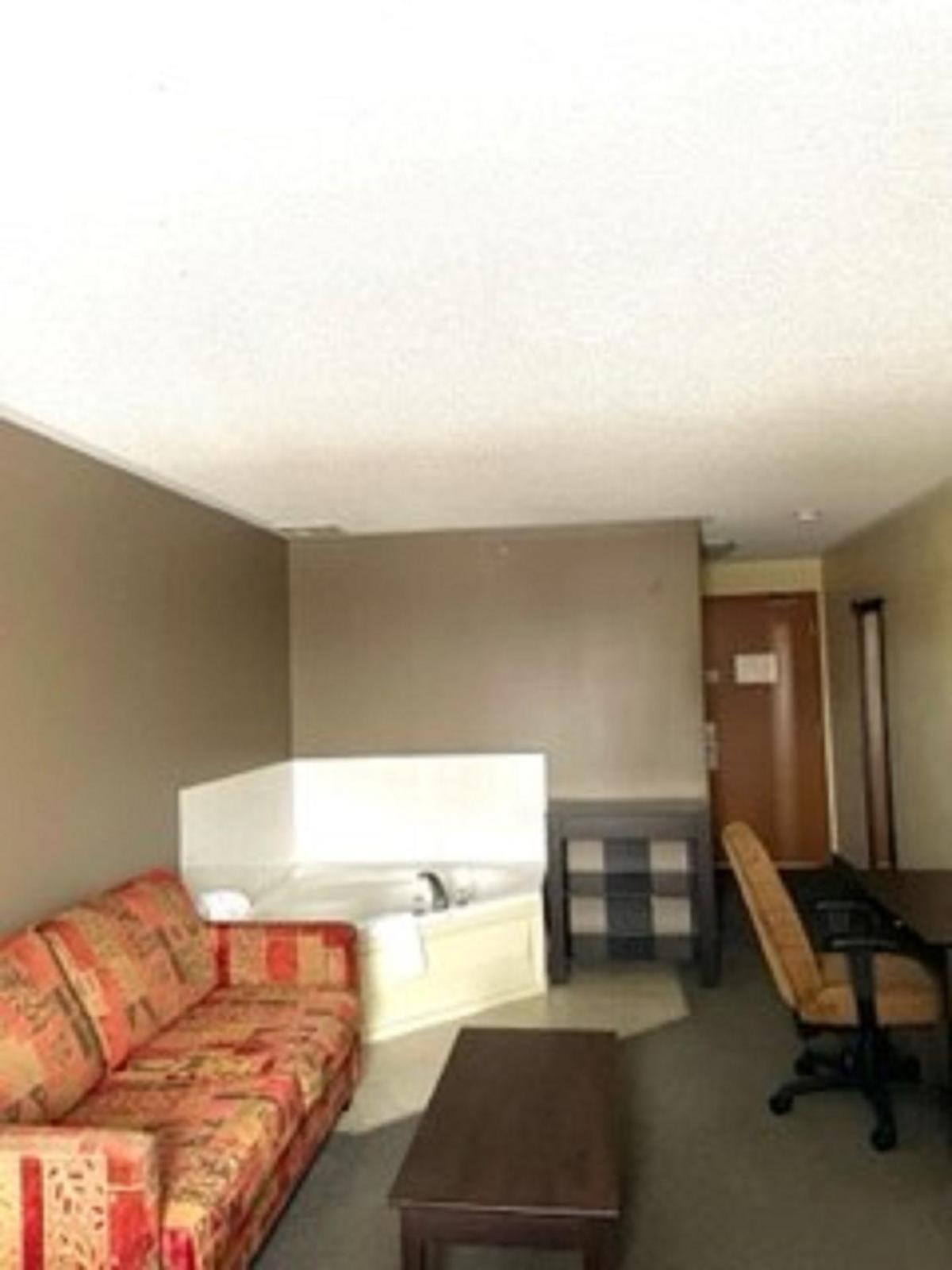 Super 8 By Wyndham Barrie South Hotel Kültér fotó