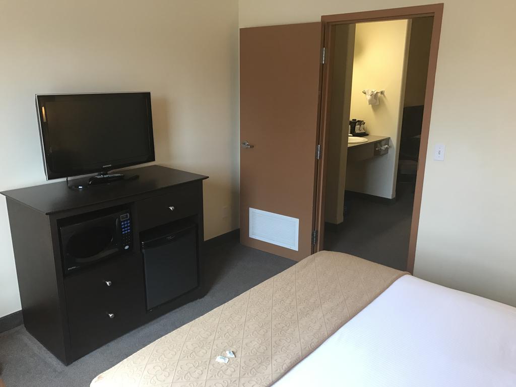 Super 8 By Wyndham Barrie South Hotel Kültér fotó